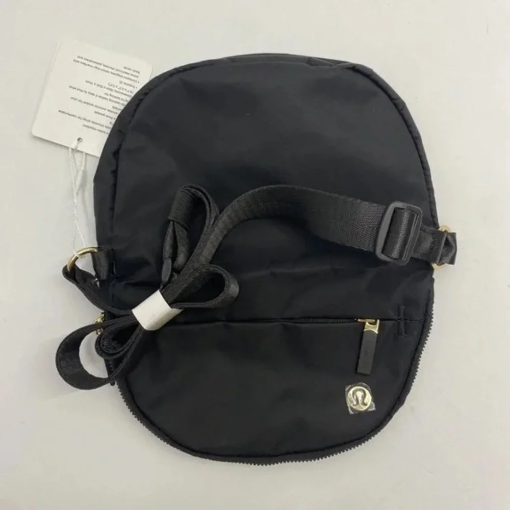 💼Lululemon - All Night Festival Bag - Micro 2L - Black/Gold
